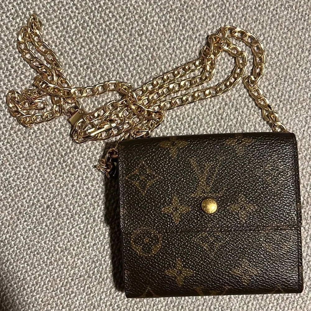 EUC Authentic Vintage Louis Vuitton Elise Wallet